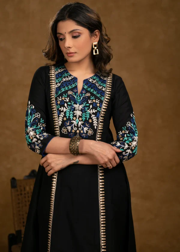 EXCLUSIVE BLACK COTTON SILK KURTA & PANT SET WITH EMBROIDERED PANEL YOKE & SLEEVES